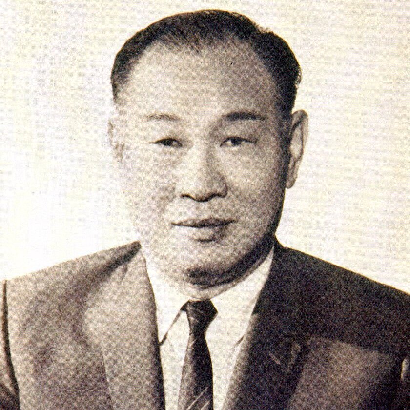 Portrait&#x20;of&#x20;Chaloem&#x20;&#x20;&#x20;Yongboonkerd