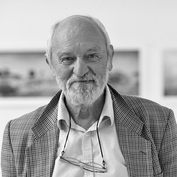 Jaroslav poncar villa massimo