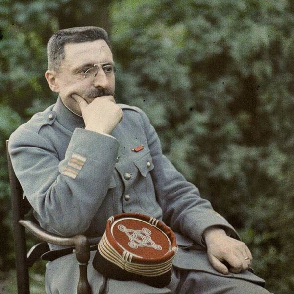 Portrait of Léon   Busy