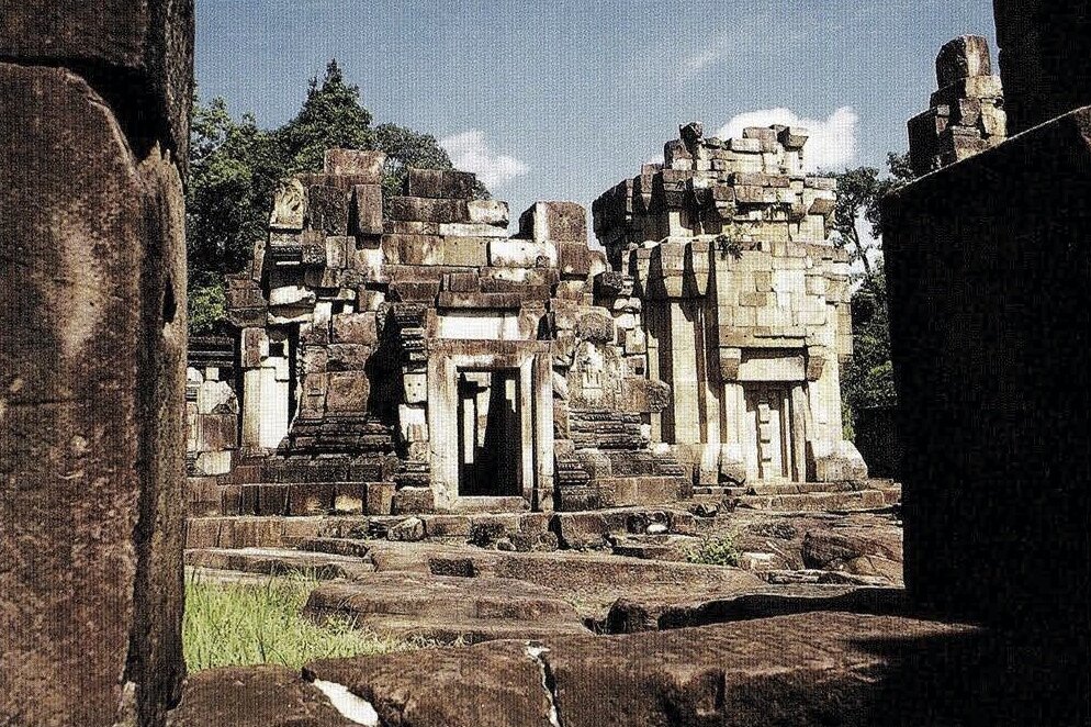 prasat-ta-muan-thom-surin-national-museum-guide_4929662da7063f0e438f30d1756fd271