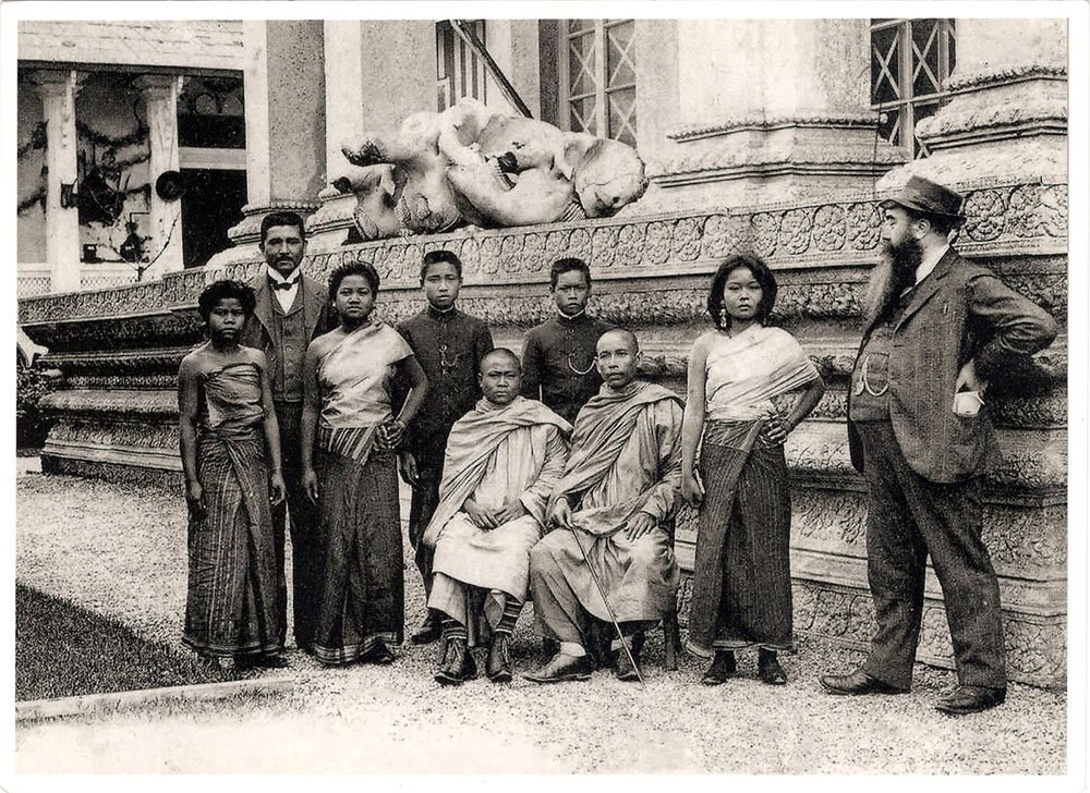 LAOS-Laotian-staff-at-the-Colonial-Exhibition-in-Marseille-in-1906.jpg#asset:4453